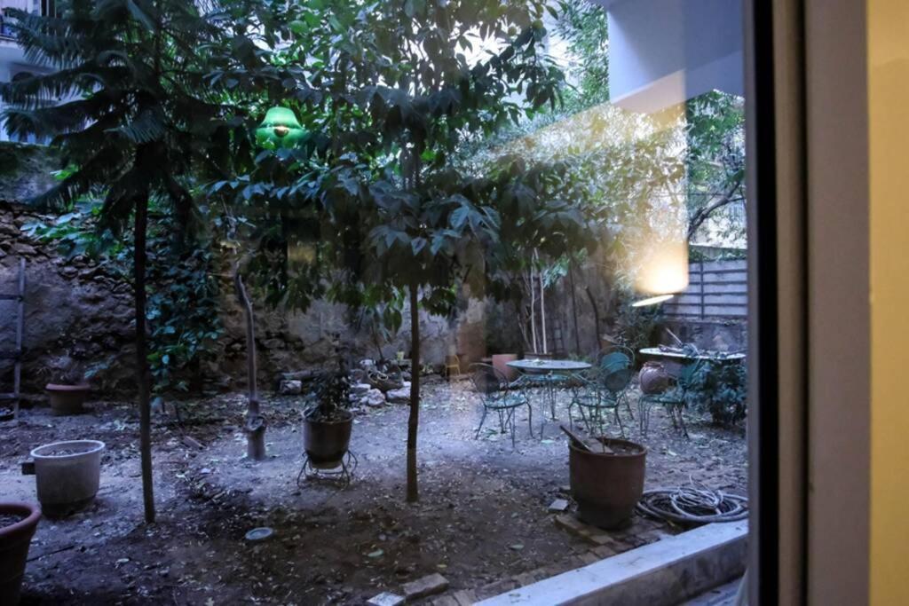 Calm And Cozy Flat With Romantic Garden Athens Exterior photo
